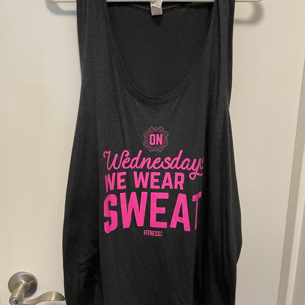 Fitness tee co Women's Tank Top size 4X